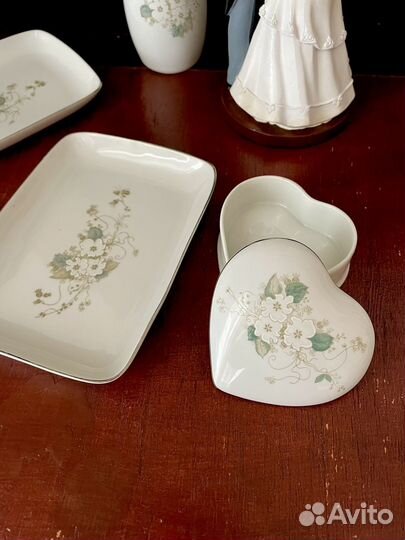 Набор для туалетного столика,фарфор