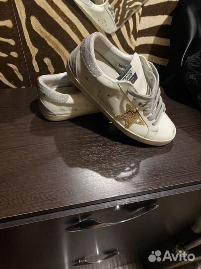 Кроссовки golden goose