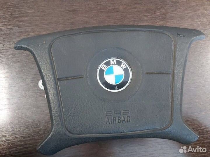 Подушка безопасности в руль Bmw 520I E39 M52 1996