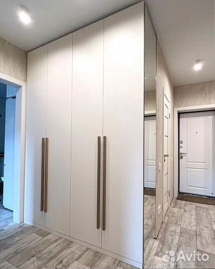 Шкаф трехстворчатый (и другие)