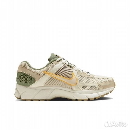 Nike Air Zoom Vomero 5 