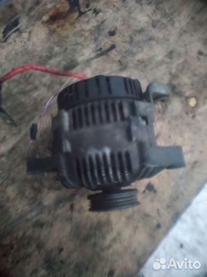 Генератор Renault megan Scenik 1.4-1.6 бензин