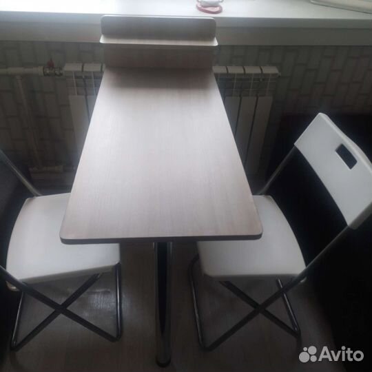 Столик с тумбочкой