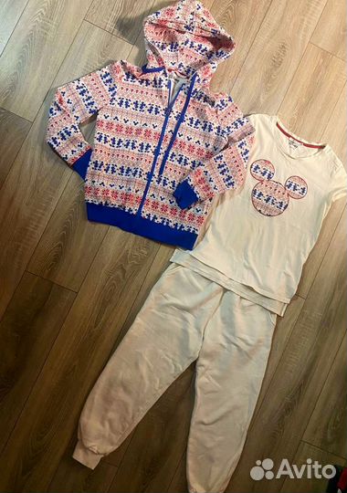 Спортивный костюм женский