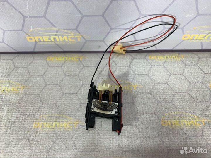 Датчик уровня топлива Opel Astra H Z18XER 2007