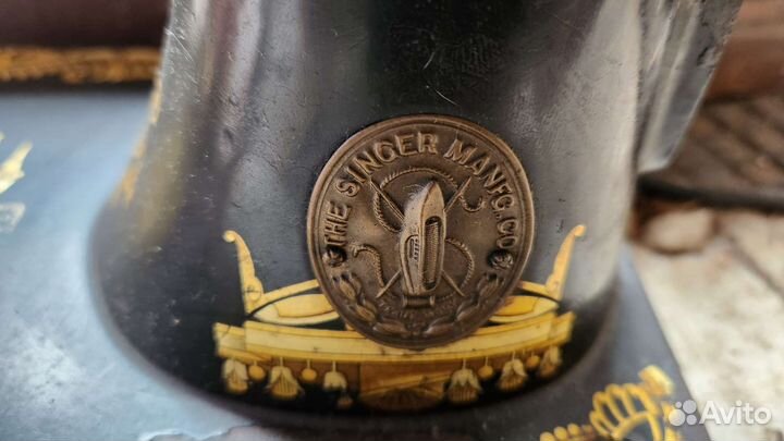 Швейная машина Singer