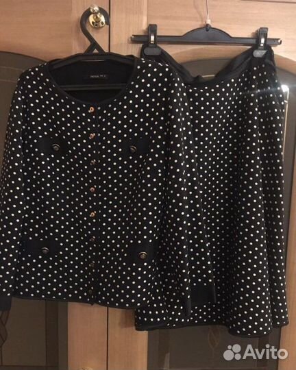 Костюм юбка и жакет 48-50 размер Piena