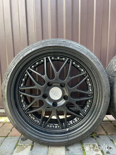 Michelin Pilot Sport Cup 235/35 R19 и 305/30 R19