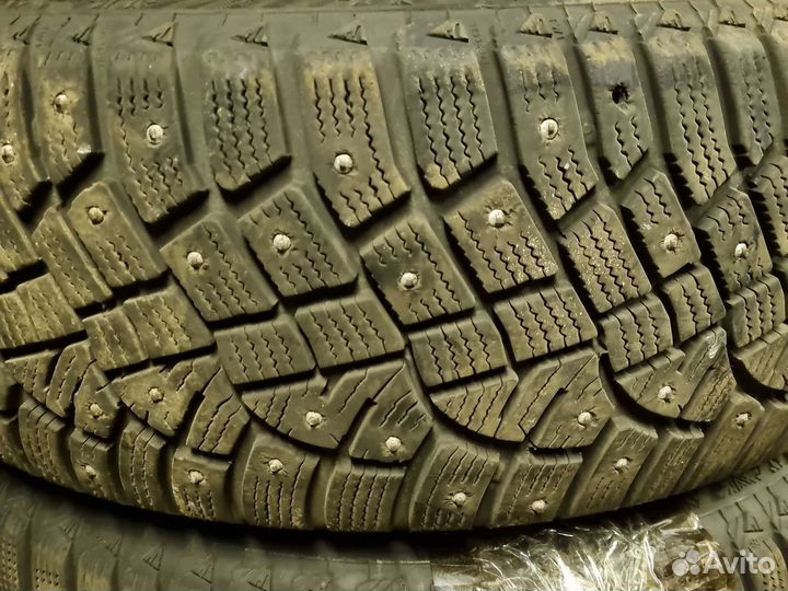 Continental IceContact 2 SUV SSR 205/60 R16 92T