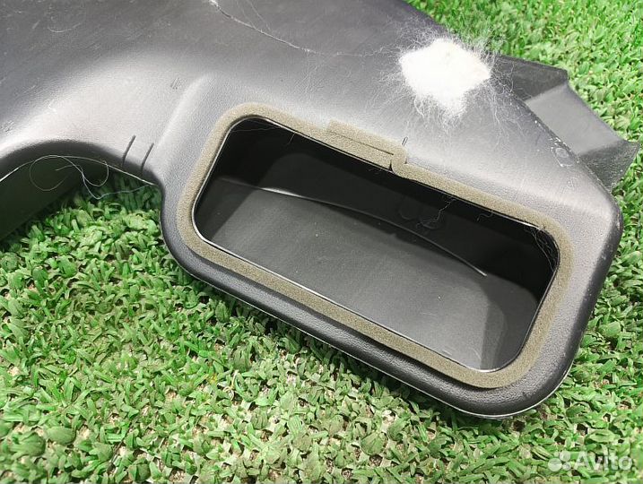 Воздуховод отопителя заднего Toyota Fortuner