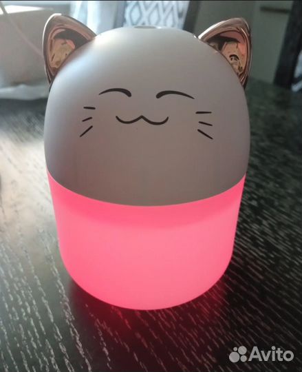 Компактный увлажнитель воздуха с подсветкой