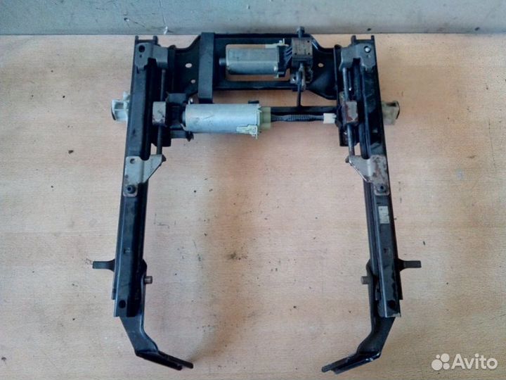 Направляющая сиденья задняя Mercedes-Benz S-Class