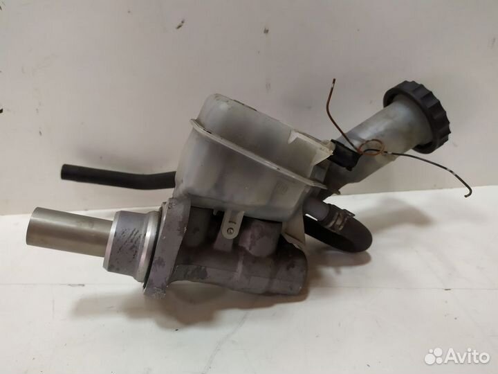 Цилиндр тормозной главный Митсубиси Аутлендер XL