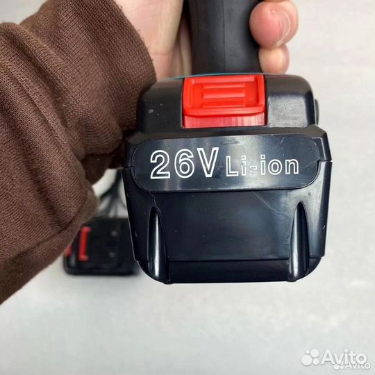 Шуруповерт аккумуляторный ударный 26 v Makita