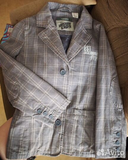 Пиджак серый в клетку на мальчика рост 138-140