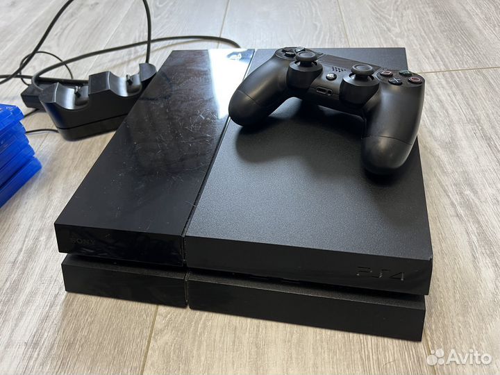 Sony PS4 500гб + игры