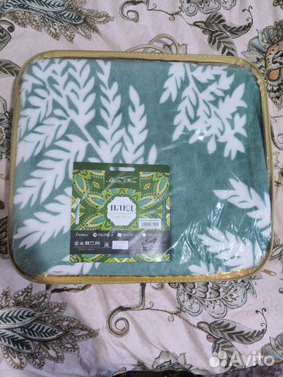 Плед новый + Подушка