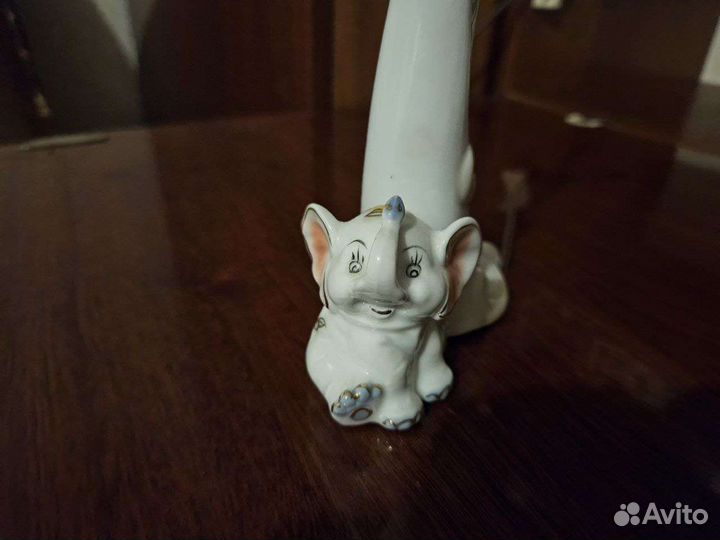 Подсвечник с слоником