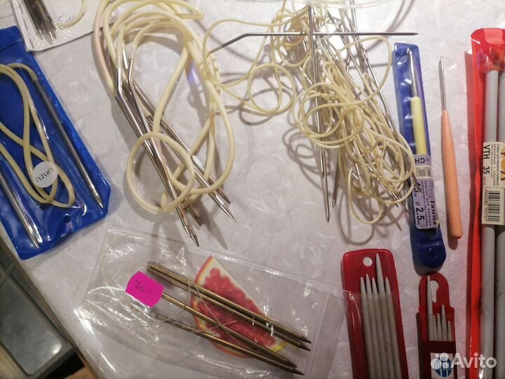 Спицы, крючки для вязания