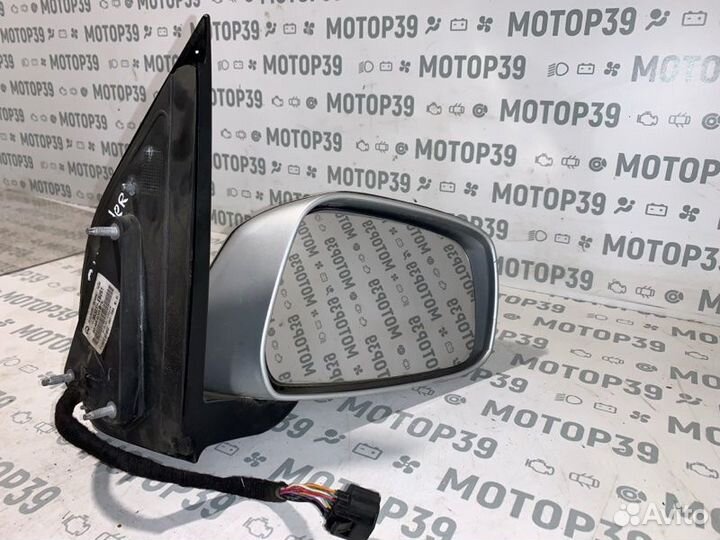 Зеркало правое Nissan Pathfinder 2.5 TD 2007