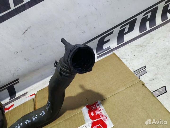Патрубок радиатора Volkswagen Passat B6 1.8 BZB