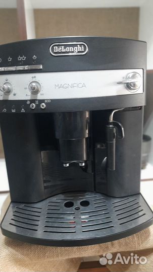Кофемашина DeLonghi Magnifica