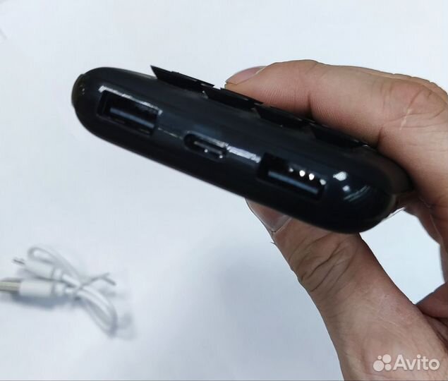 Power bank с беспроводной зарядкой