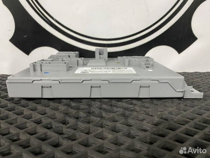 Блок предохранителей Mercedes-Benz C-Класс