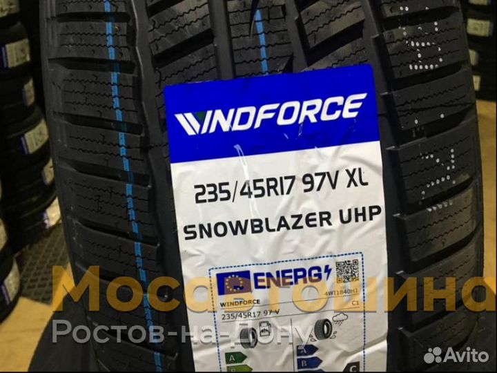Windforce Snowblazer UHP 235/45 R17 97V