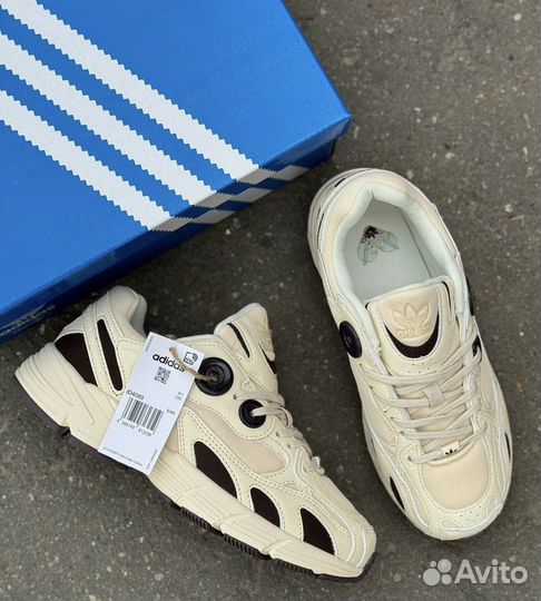 Кроссовки женские adidas