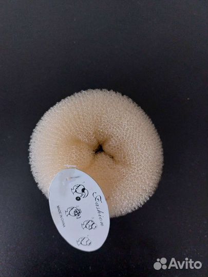 Филировочные ножницы и бублик для волос