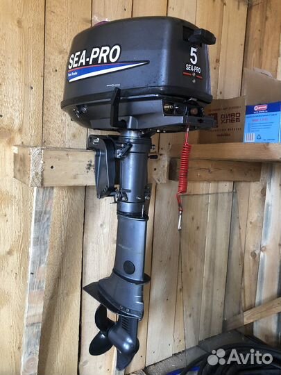 Лодочный мотор