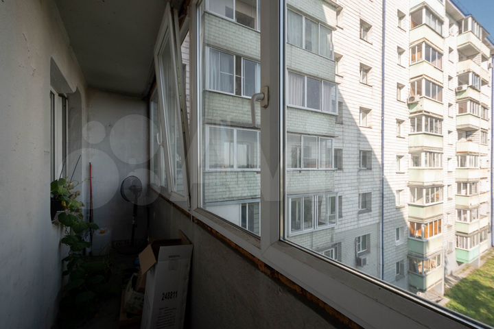 2-к. квартира, 55 м², 4/9 эт.