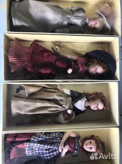 Коллекция фарфоровых кукол