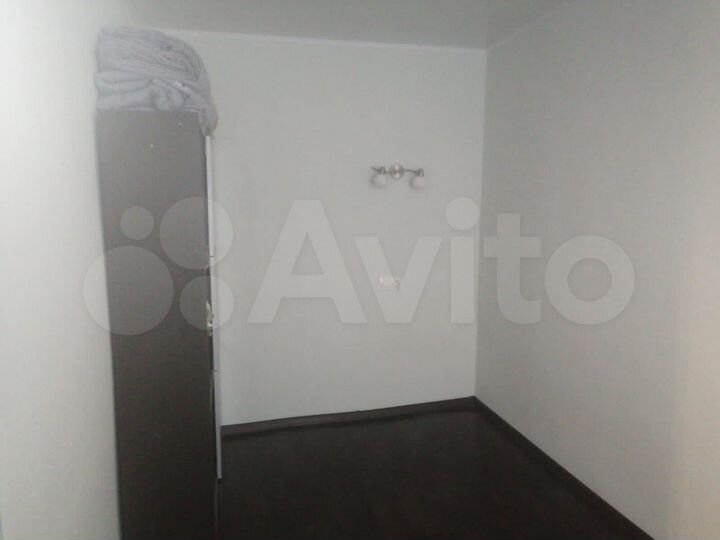 2-к. квартира, 41 м², 1/3 эт.