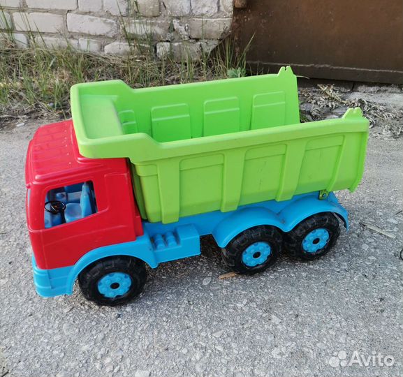 Большой грузовик игрушка