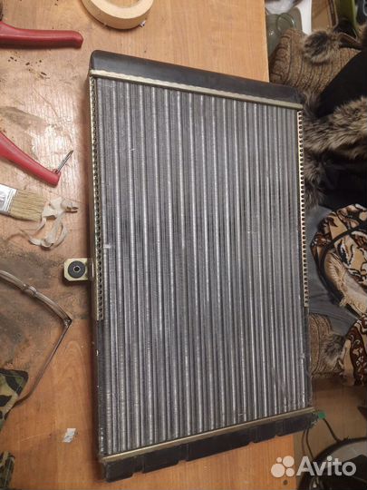 Радиатор на Ваз 2112 полностью рабочий, новый