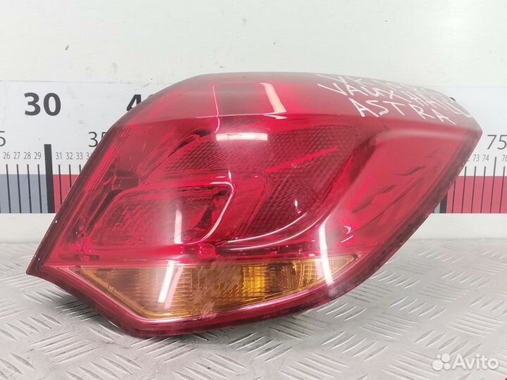 Фонарь задний для Opel Astra J 13306454
