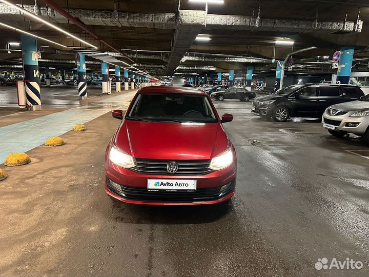 Volkswagen Polo 1.6 AT, 2015, 196 000 км