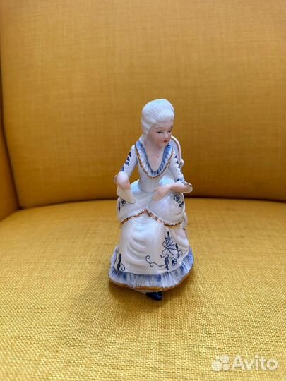 Фарфоровые статуэтки