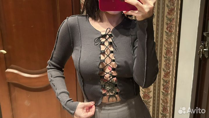 Топ на завязках, xs