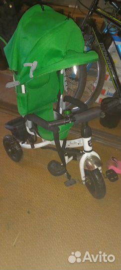 Детский трехколесный велосипед коляска