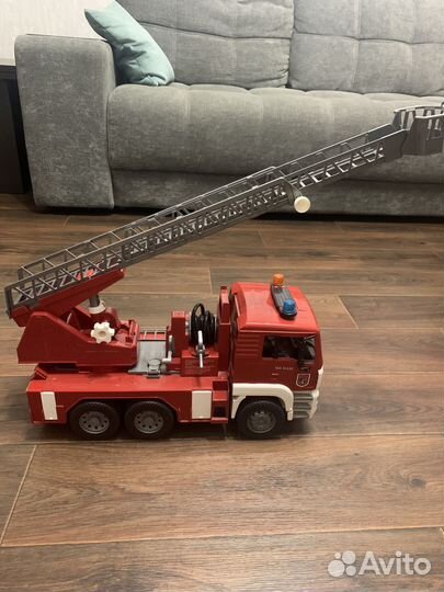 Пожарная машина bruder