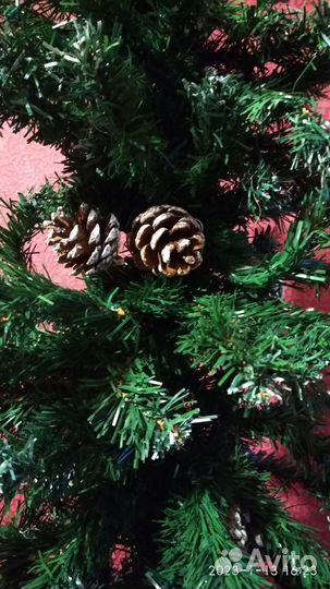 Ёлка 1,5 метра с шишками