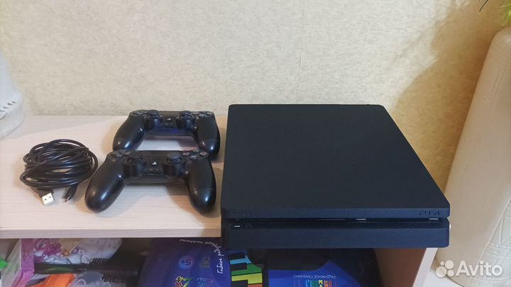 Sony PS4 slim 1tb