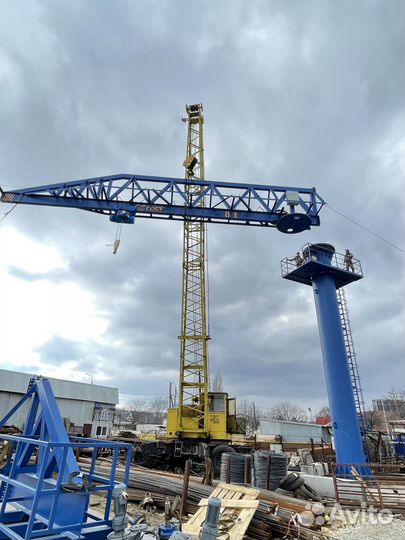 Кран консольный полноповоротный