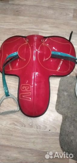 Скаковое седло