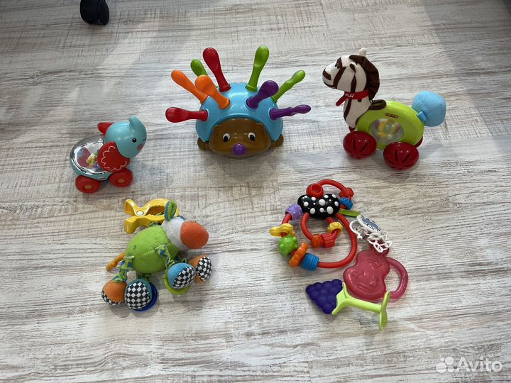 Развивающие игрушки пакетом