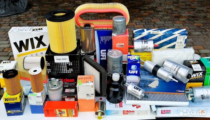 Масло моторное Castrol и другие