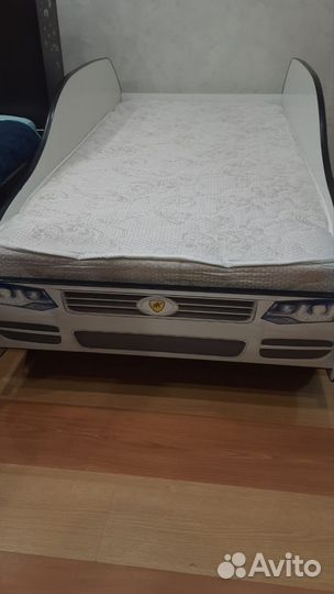Кровать машинка с матрасом